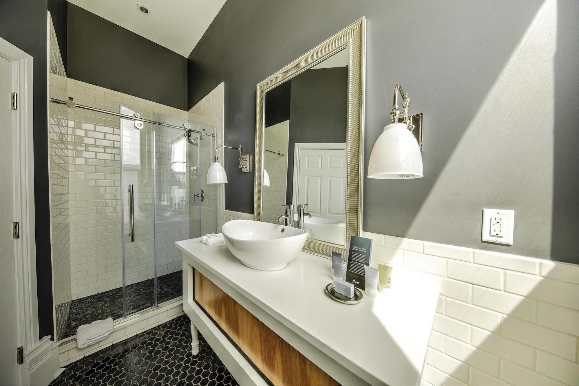 McCammon The Harkness Hotel מראה חיצוני תמונה